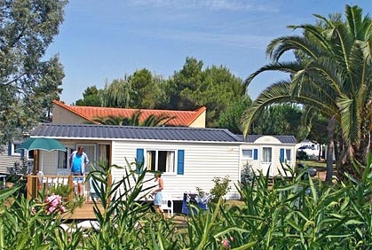 Camping Le Pearl Village Club, Roussillon, Frankreich